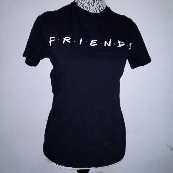 Old Navy friends t-shirt - Picture 3 of 4